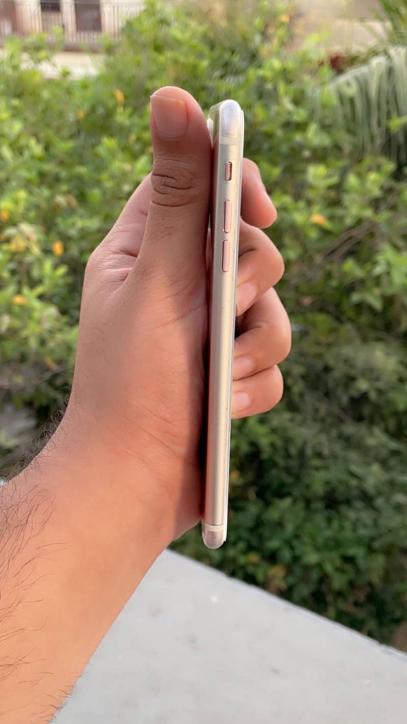 IPHONE 7 PLUS 1