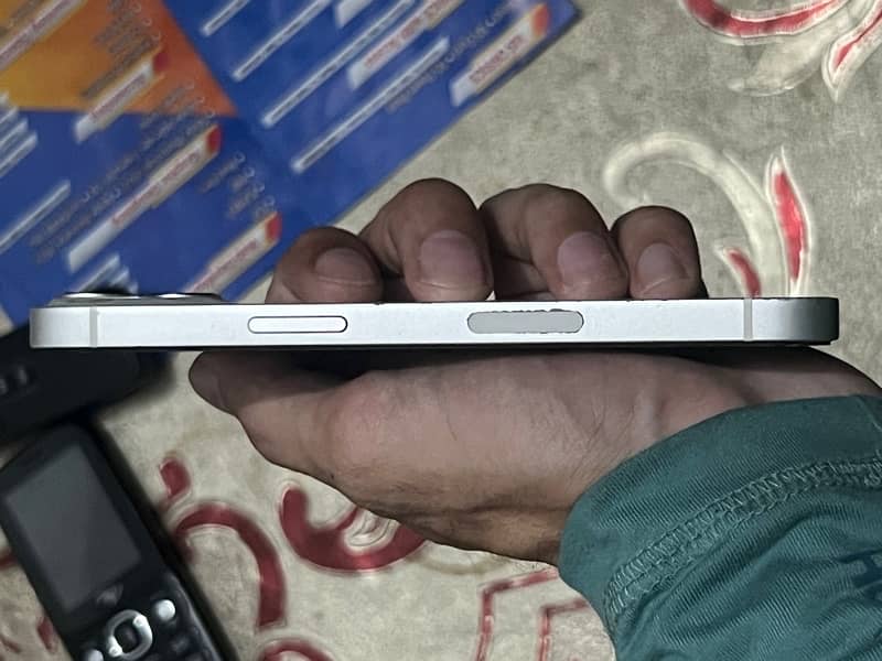 Iphone 13 128GB  Non PTA 4