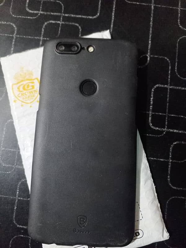 One Plus 5T 1