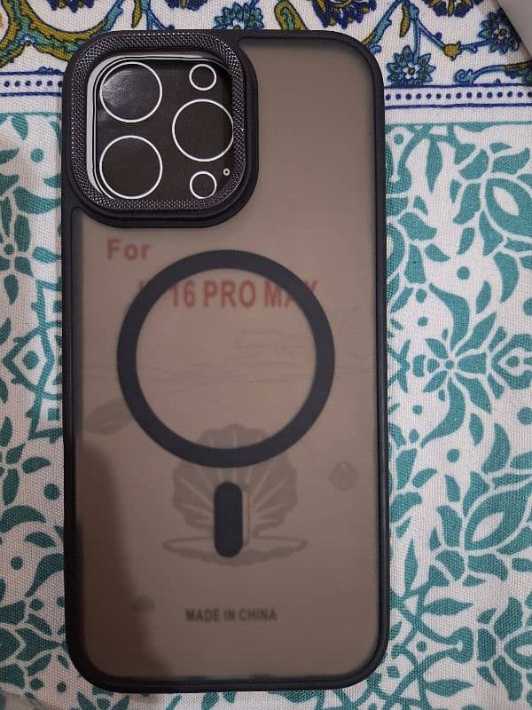 iPhone 16 pro max clear case. 1