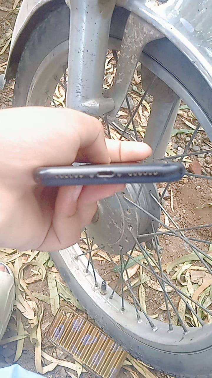 iPhone XR 2