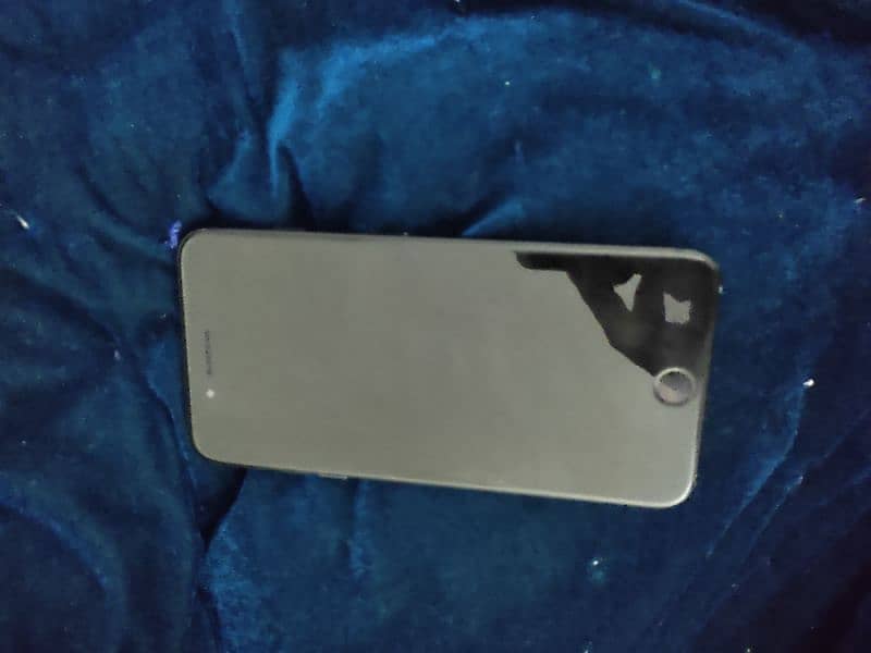 iPhone 7 plus Non Pta 32 GB Lush Condition 1