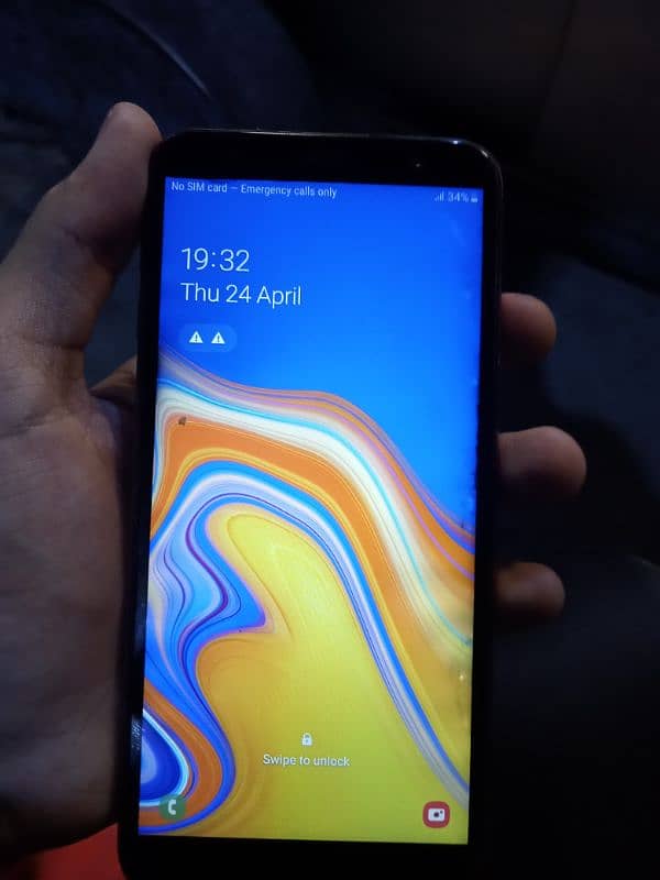 Samsung Galaxy J4+ 0