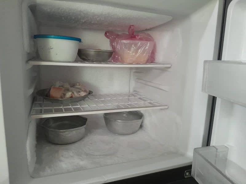 Haier refrigerator condition new 6