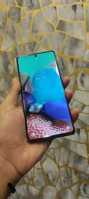 Samsung Galaxy A71 5G 1
