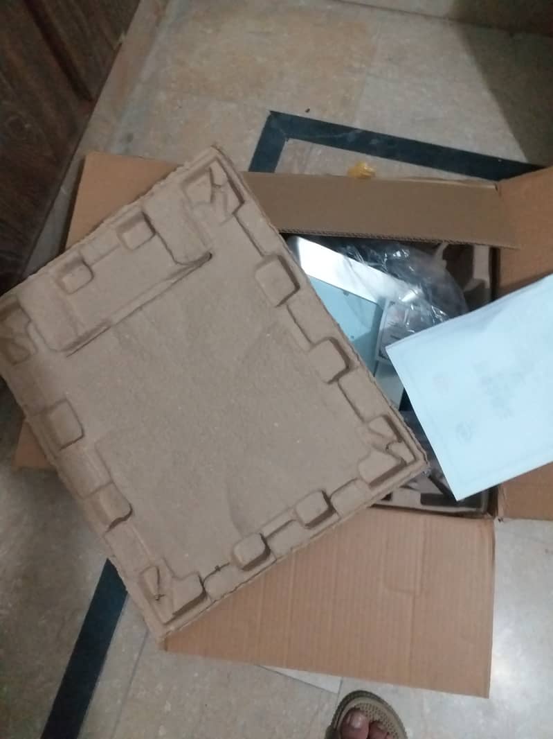 LED FLOOD LIGHTS WATER PROOF IP65 4