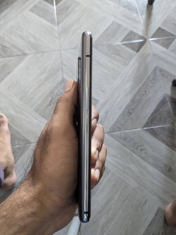 One plus 7T Non-PTA, Excellent condition. 3