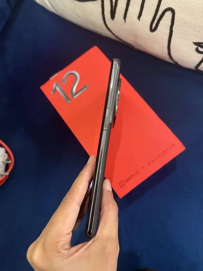 one plus 12 / 512 gb / pta approved 4