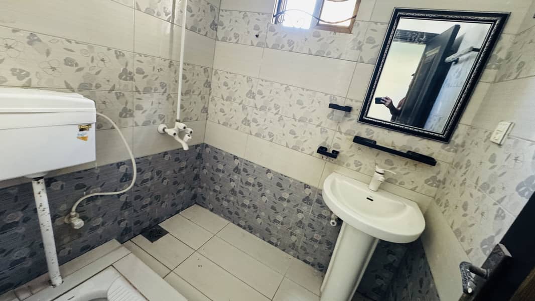 6 Marla Beautiful House Available For Rent In Defence Homes society Sialkot 13