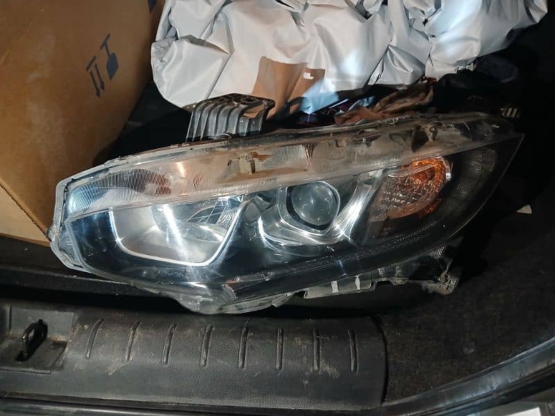 genion headlight of civic 2018 poore genion hen ek be naka nahe bana h 1