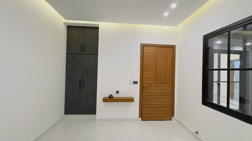 Ultra Modern 10 Marla House For Sale In Kent Housing A Block sialkot 44