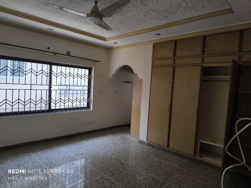 8 Beds & 7 Baths Full House Available For Rent In G9 21