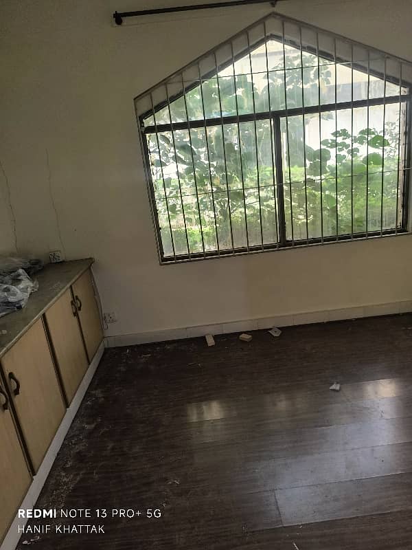 8 Beds & 7 Baths Full House Available For Rent In G9 33