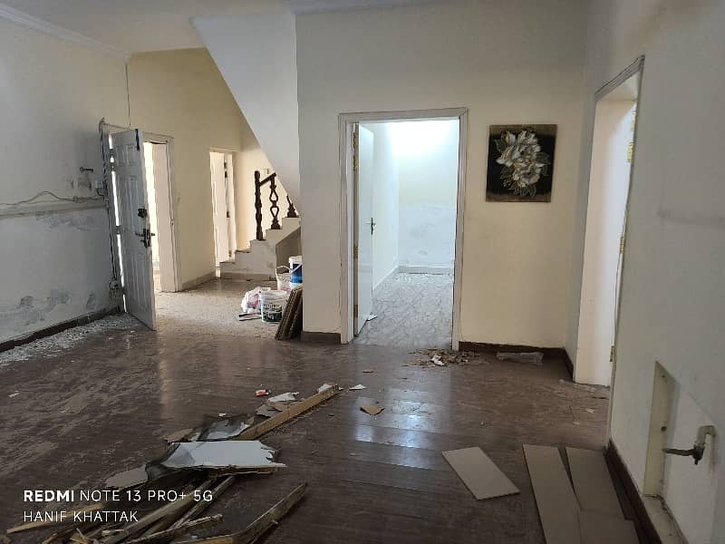 8 Beds & 7 Baths Full House Available For Rent In G9 34
