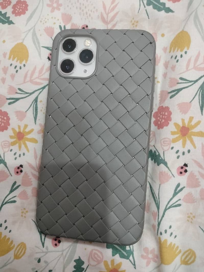 Iphone 11pro PTA approved with box 1