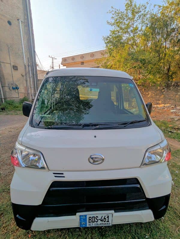 Daihatsu Hijet 2018 1