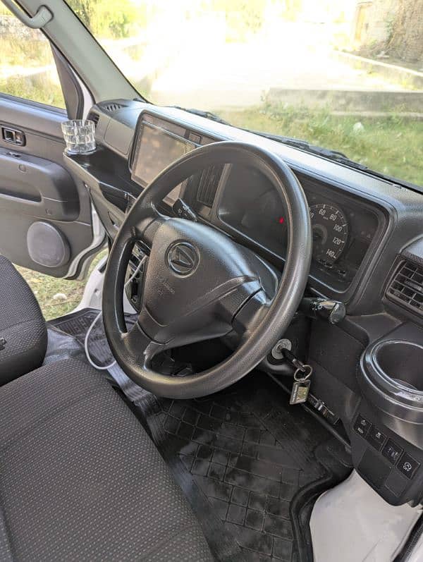 Daihatsu Hijet 2018 6