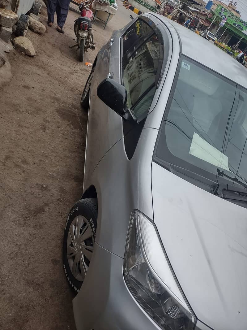 Toyota Vitz 2012 1