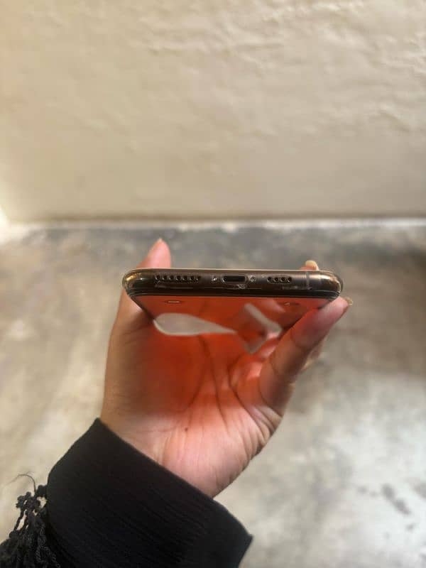 Iphone 11 pro max | 265 Gb | Factory unlocked 2