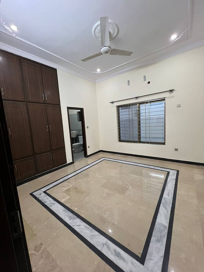 D17/2 MVHS 10 Marla Double Story House Available For Rent 3