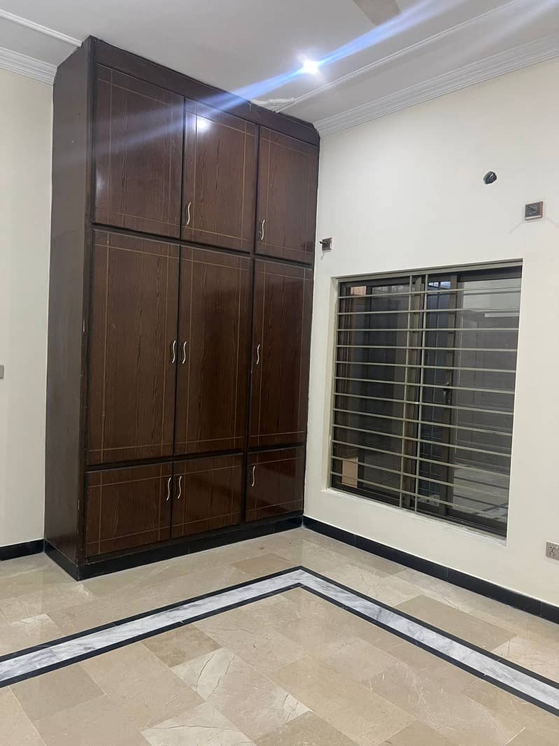 D17/2 MVHS 10 Marla Double Story House Available For Rent 6
