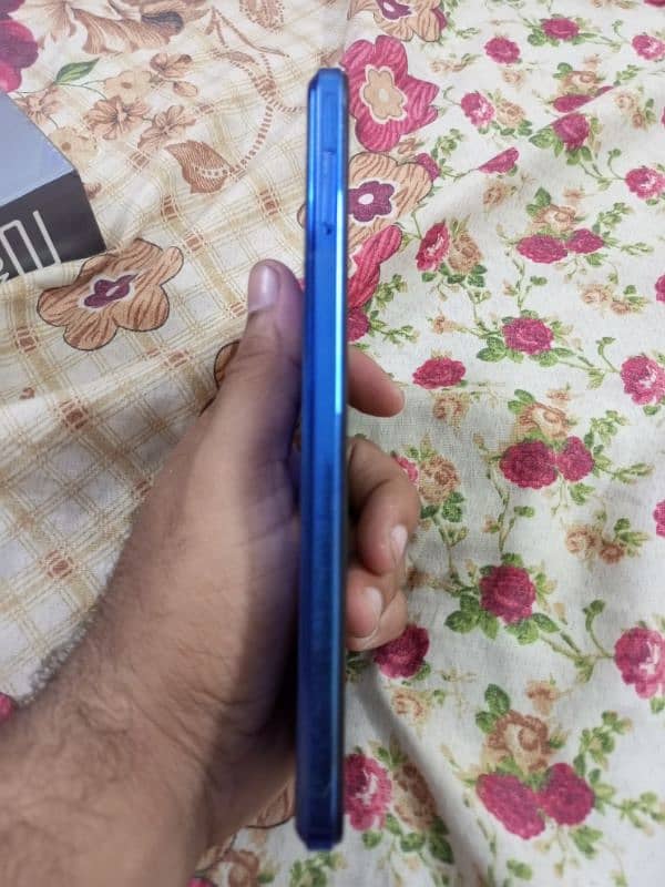 Tecno neo 2 pova 4/128 6