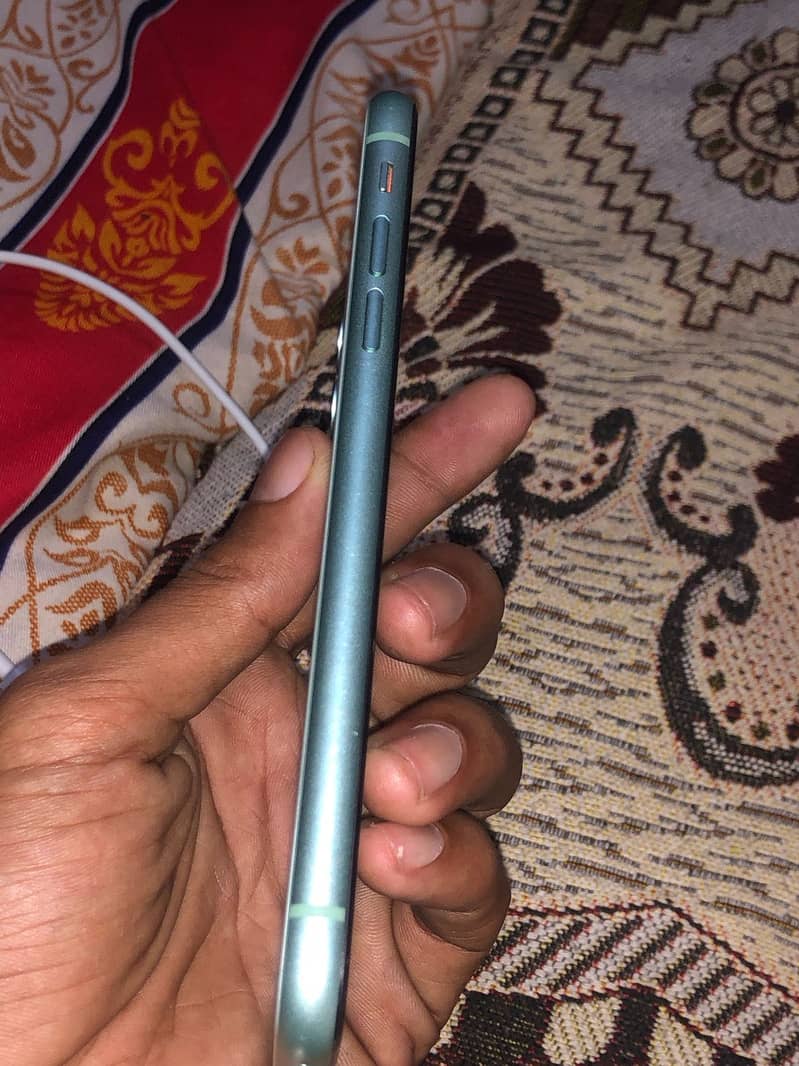 IPhone 11/ Non PTA/ Factory Unlock 0300 1063535 2
