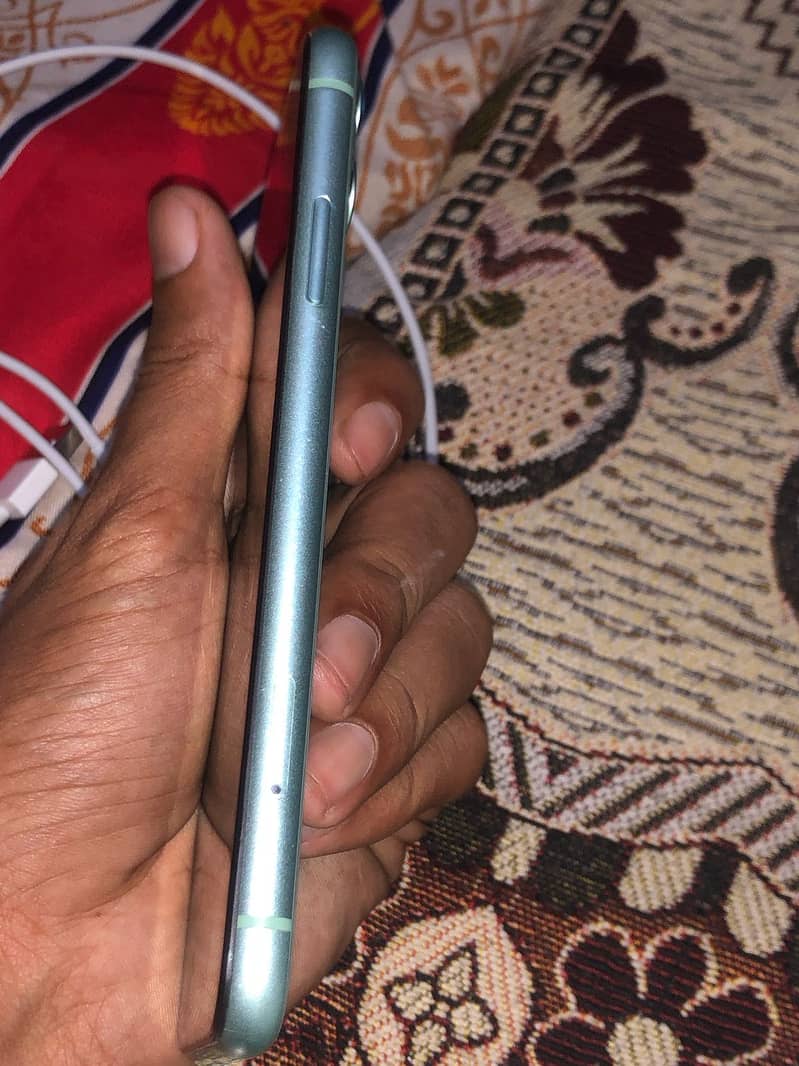 IPhone 11/ Non PTA/ Factory Unlock 0300 1063535 4