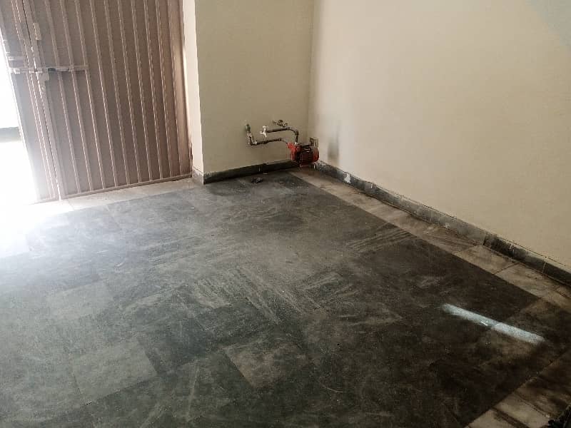 OLD is GOLD 5 Mrla Single storey House with Suigas facility in Canal Bank Housing scheme Near Mughalpura 8