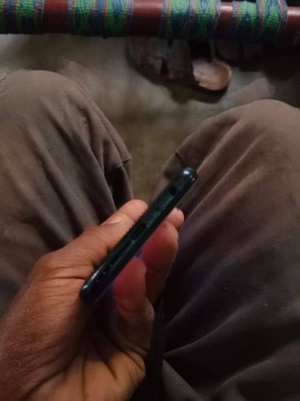 n200 hai one plus ka side finger print hai 5