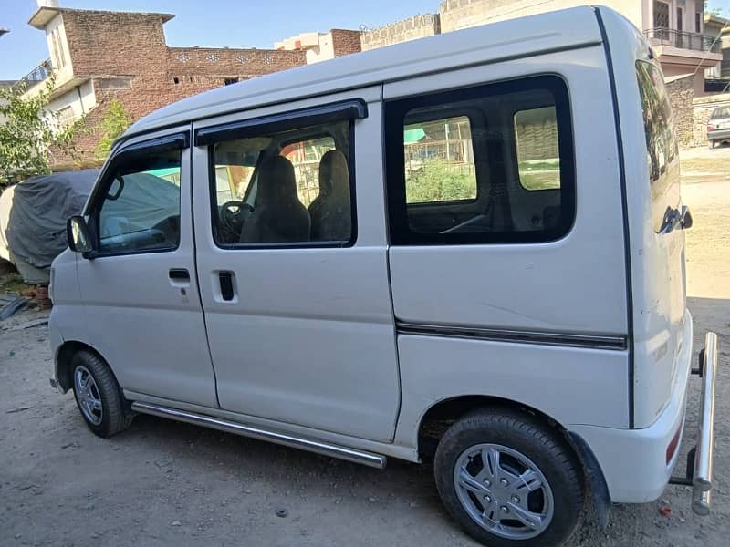 Daihatsu Hijet 2013 4
