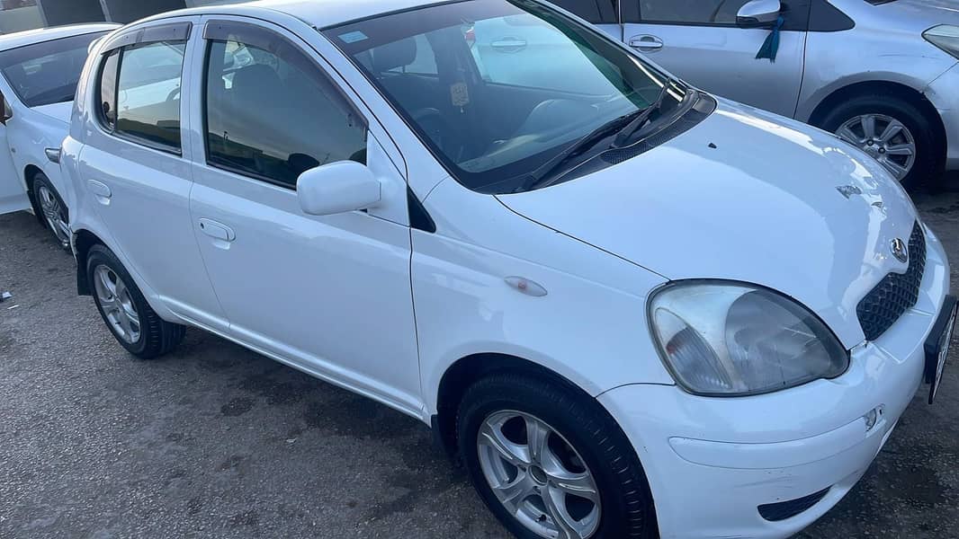 Toyota Vitz 2003 3