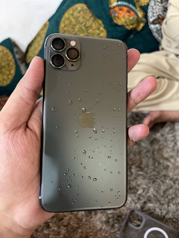 iPhone 11 promax 256gb sim glitch 4