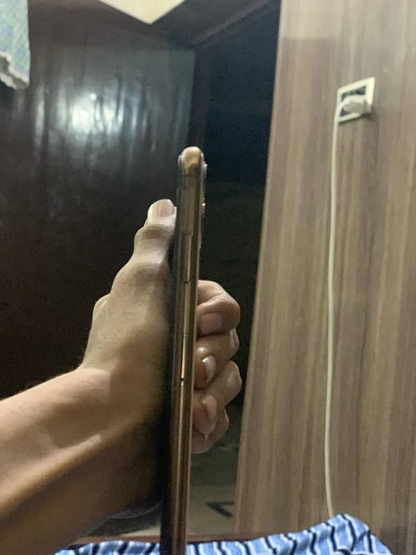 iphone 11 pro max 2