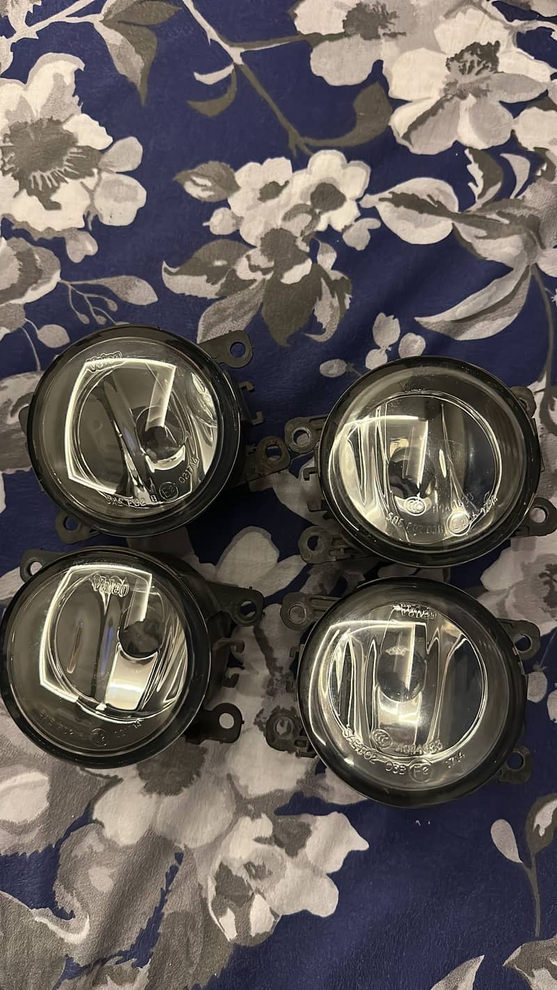 Original Japanese Fog light Swift WagonR Cultus Ciaz 0