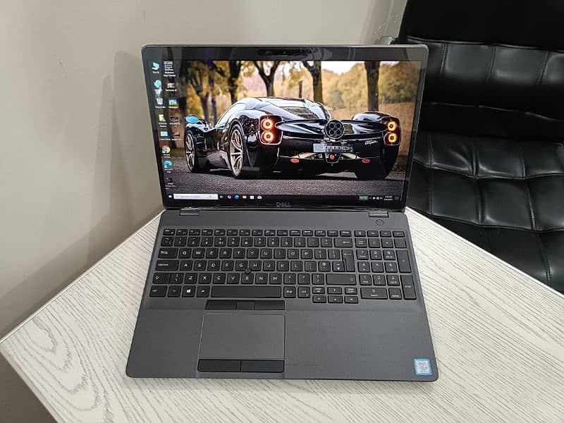 Dell Latitude 5500 core i5 8th gen quadcore 15.6 inch 1080p ips Numpad 1