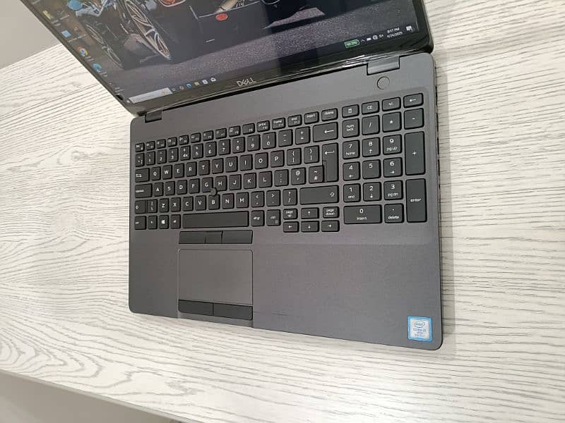 Dell Latitude 5500 core i5 8th gen quadcore 15.6 inch 1080p ips Numpad 4