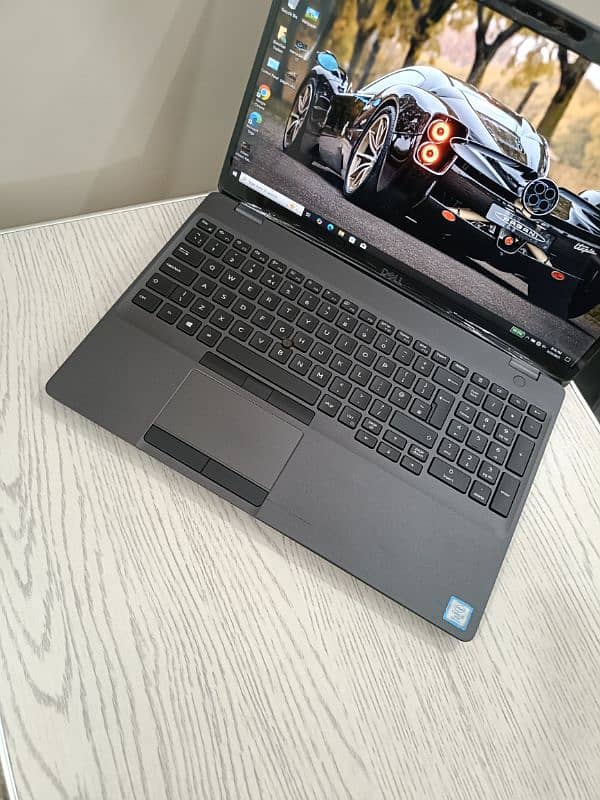 Dell Latitude 5500 core i5 8th gen quadcore 15.6 inch 1080p ips Numpad 5
