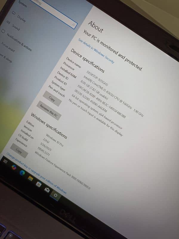 Dell Latitude 5500 core i5 8th gen quadcore 15.6 inch 1080p ips Numpad 11