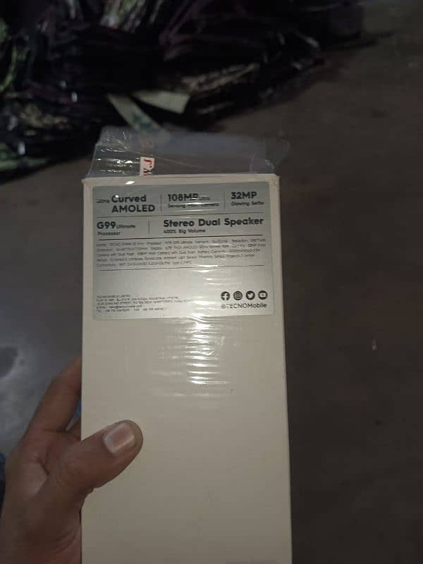 spark 20 pro plus. . . . phone 03131011783 3