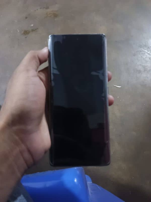 spark 20 pro plus. . . . phone 03131011783 5