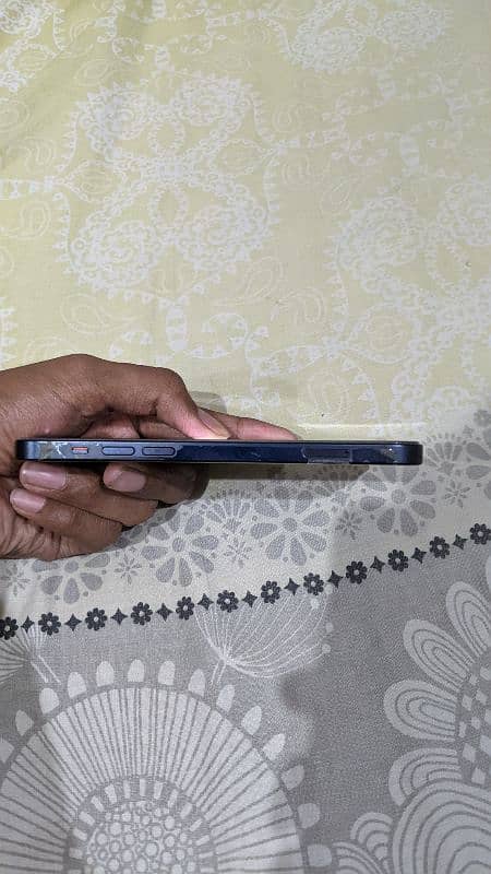 iphone 12 3