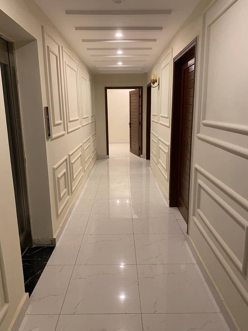 ONE BED READY TO MOVE LUXURY APARTMENT POSSESSION WITH 50% REMAINING PAY IN 1 YEAR INSTALMENT PLAN 4