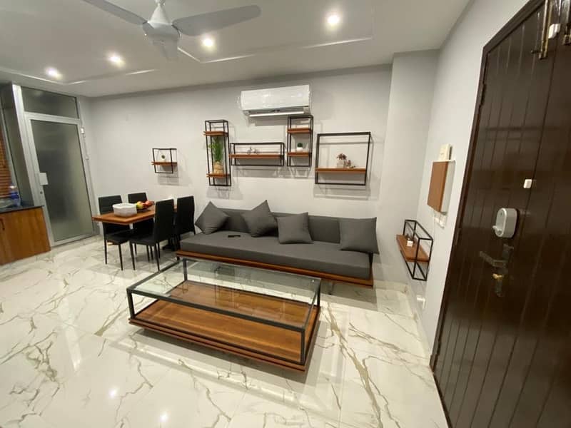ONE BED READY TO MOVE LUXURY APARTMENT POSSESSION WITH 50% REMAINING PAY IN 1 YEAR INSTALMENT PLAN 10
