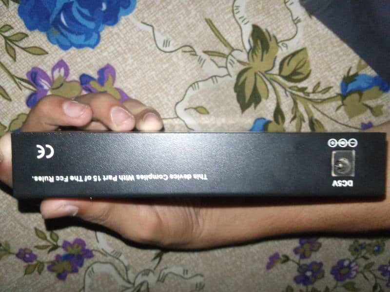 ULTRANET Gigabit Ethernet Switch 3