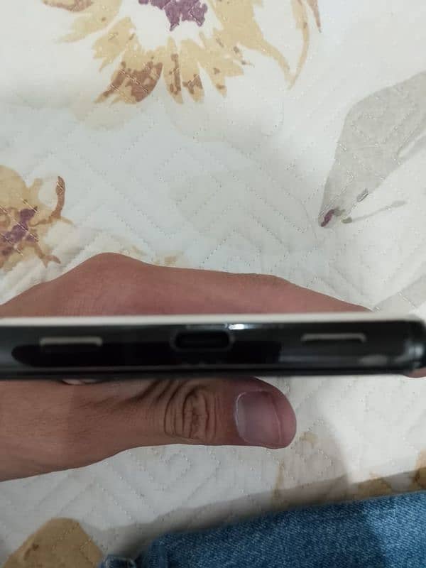 Google Pixel 6a Approved 3