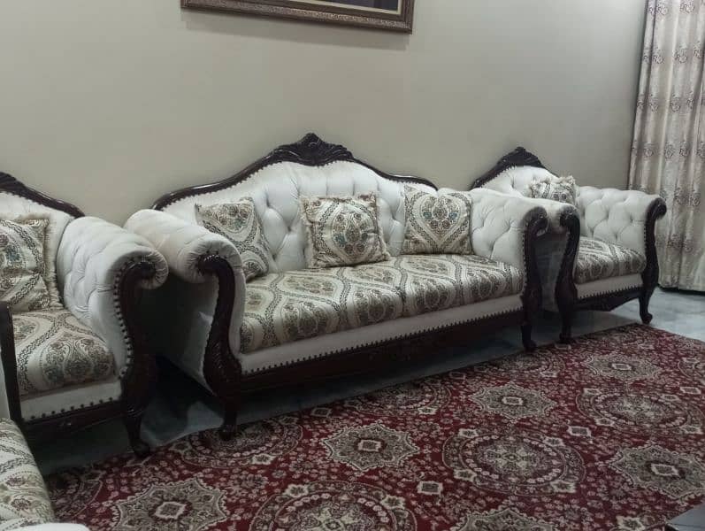 LUXURY SOFA SET FOR SALE 5