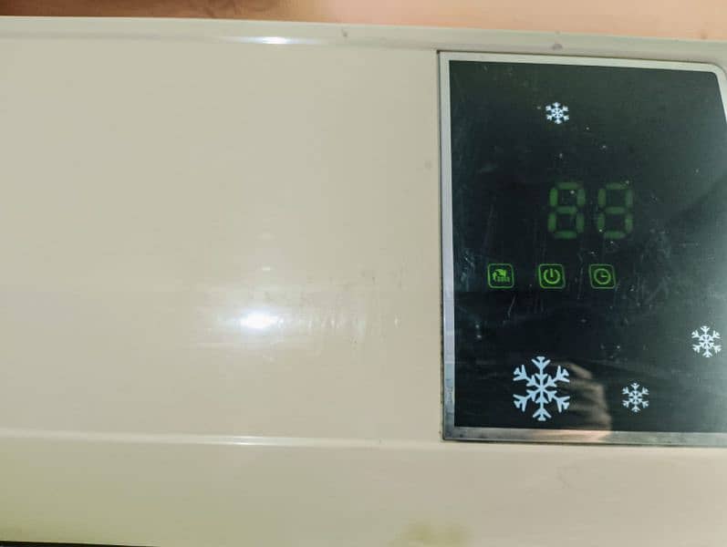 1 ton AC aur conditioner in working condition powerful cooling 3