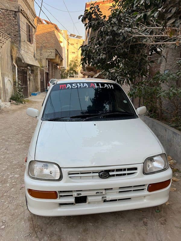 Daihatsu Cuore 2012 6