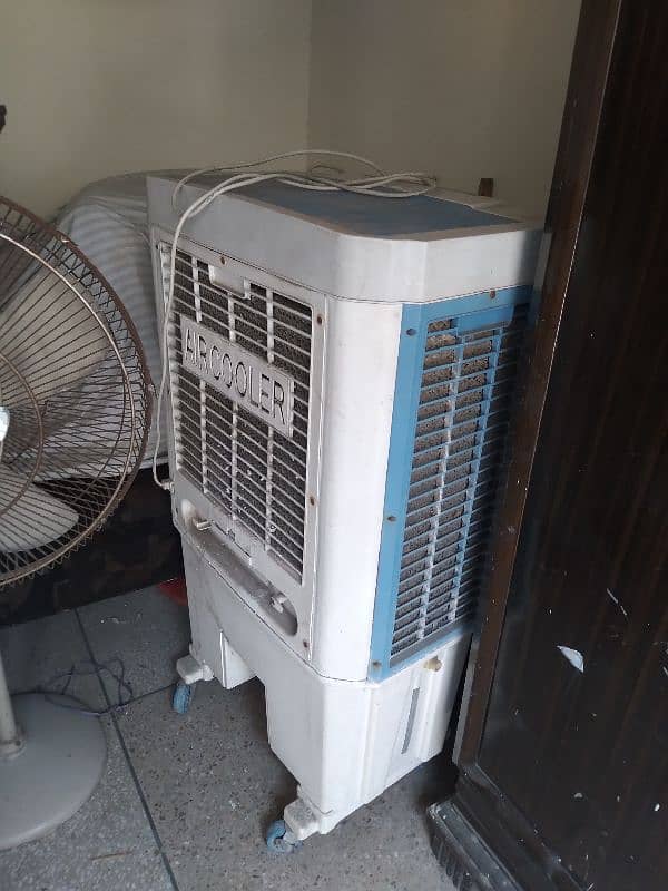 aik saal use kita hai 1